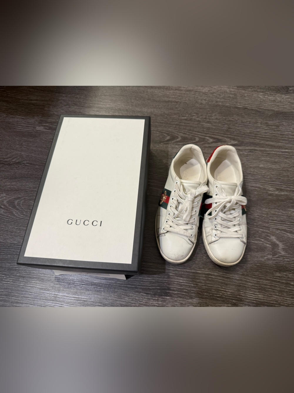 Gucci White Leather Sneakers with Red & Green Web Stripe